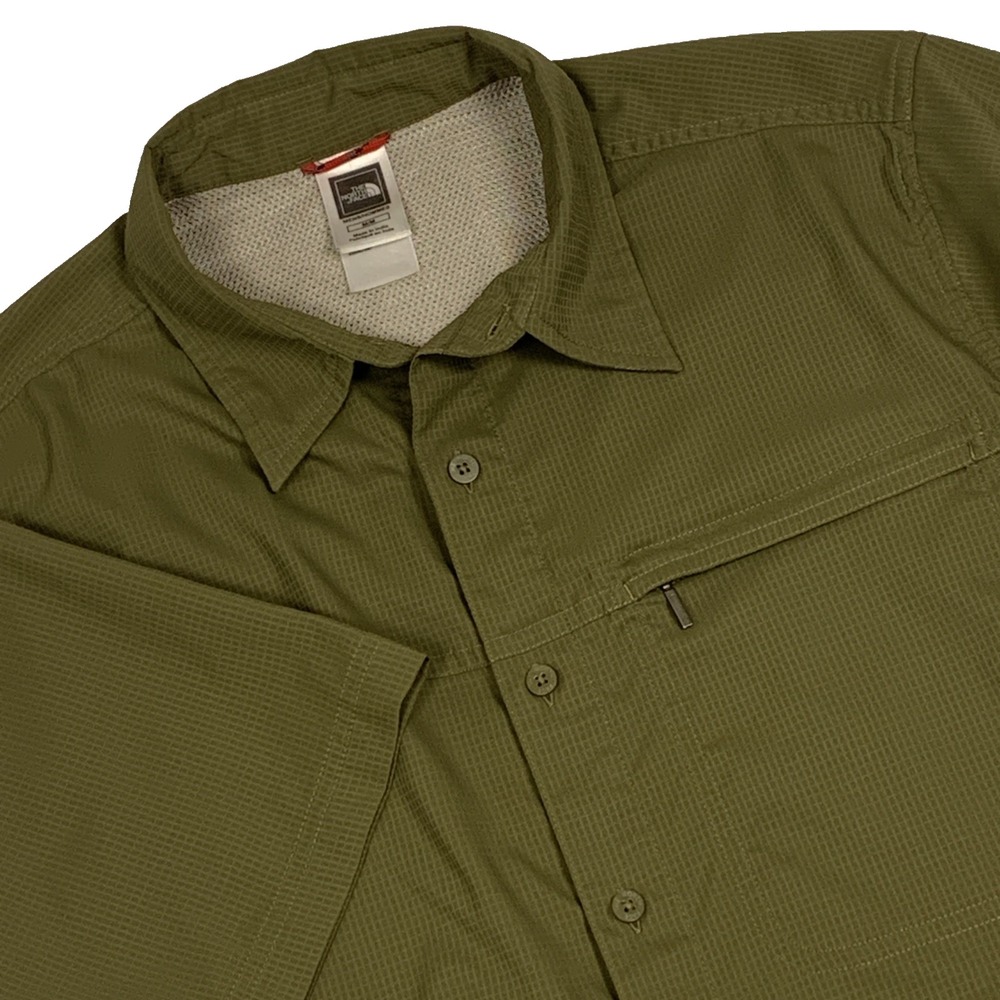 The North Face Mens Medium Green Check Ripstop Short Sleeve Button Shirt